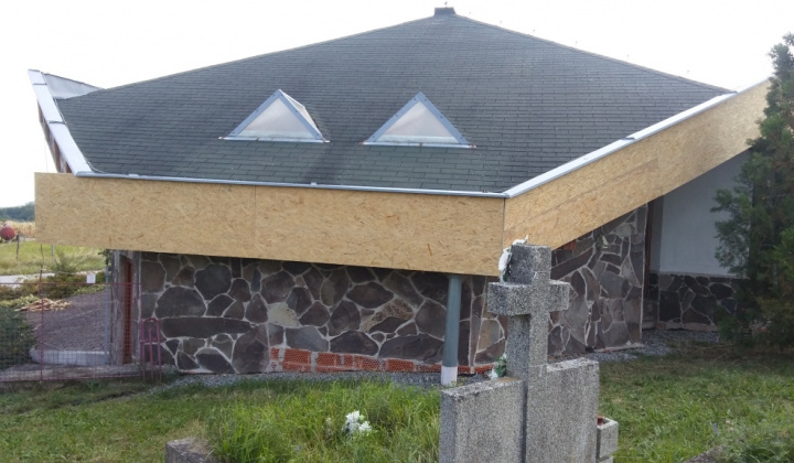 Rekonštrukcia domu smútku - september - december 2018