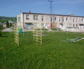 Projekty / Rekonštrukcia detského ihriska - foto