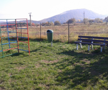 Projekty / Rekonštrukcia detského ihriska - foto