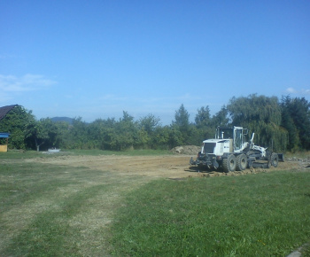 Projekty / Výstavba multifunkčného športoviska 2012 - foto