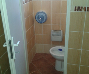 Projekty / Rekonštrukcia WC obecného úradu a kultúrneho domu - foto