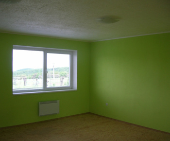 Projekty / Rekonštrukcia vnútorných priestorov obecného úradu 2009 - foto