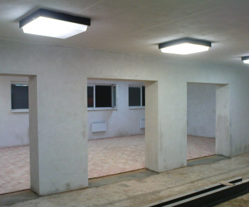 Projekty / Výmena okien na budove obecného úradu a kult. strediska 2009 - foto